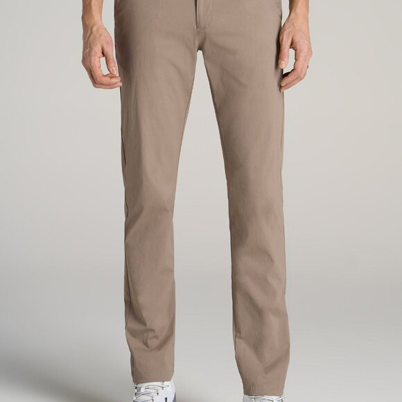 American Tall TAPERED FIT Traveler Chino Pants for Tall Men in Dark Sand Size 34 - Picture 1 of 3